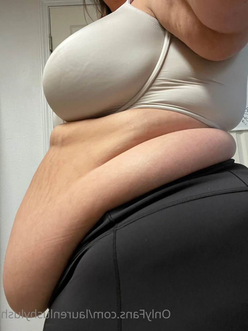 Lauren Lush [ laurens_curves ] Onlyfans leaked photo 13802311 on Hotleaks.tv