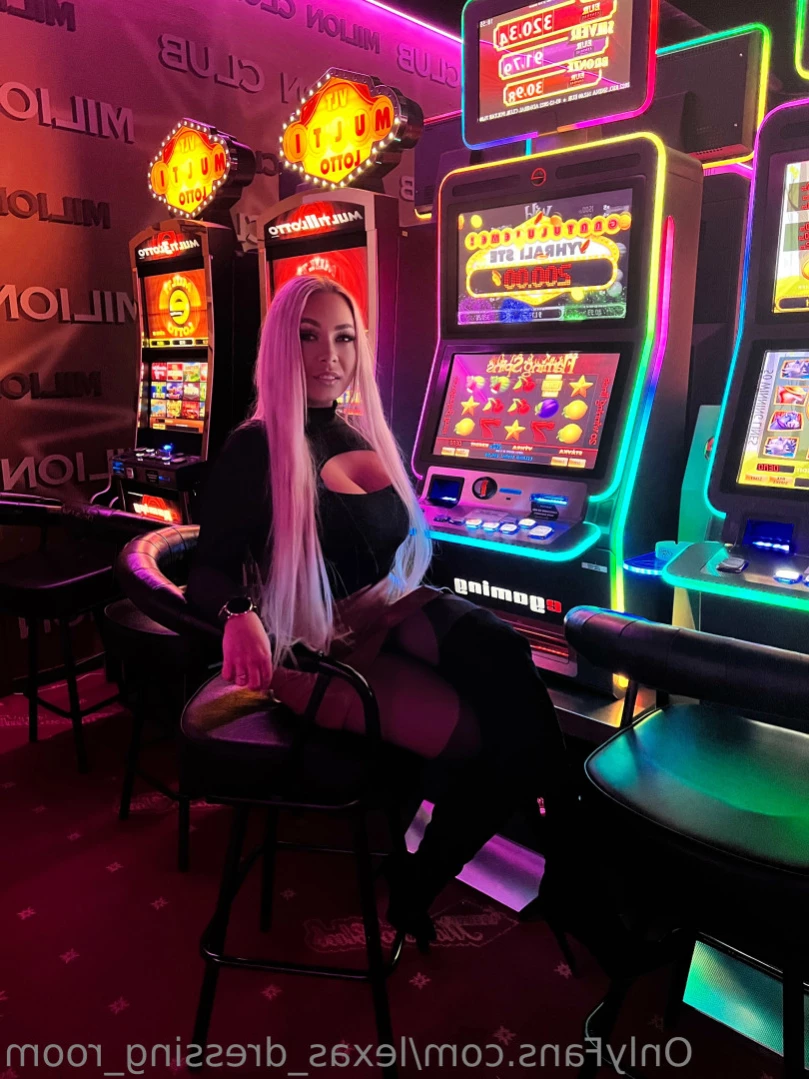 Lexa's dressing room [ lexas_dressing_room ] Onlyfans leaked photo 12612765 on Hotleaks.tv