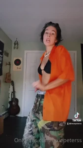 10817896