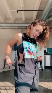 10817913