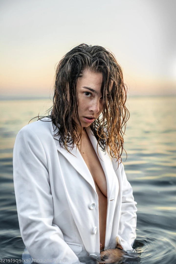 SEXY LEXiE [ lexiepeterss ] Onlyfans leaked photo 10968743 on Hotleaks.tv