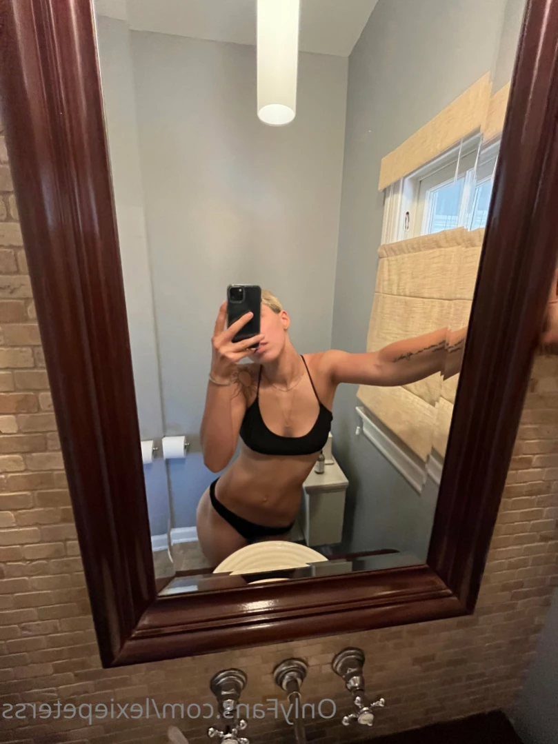 SEXY LEXiE [ lexiepeterss ] Onlyfans leaked photo 11392268 on Hotleaks.tv