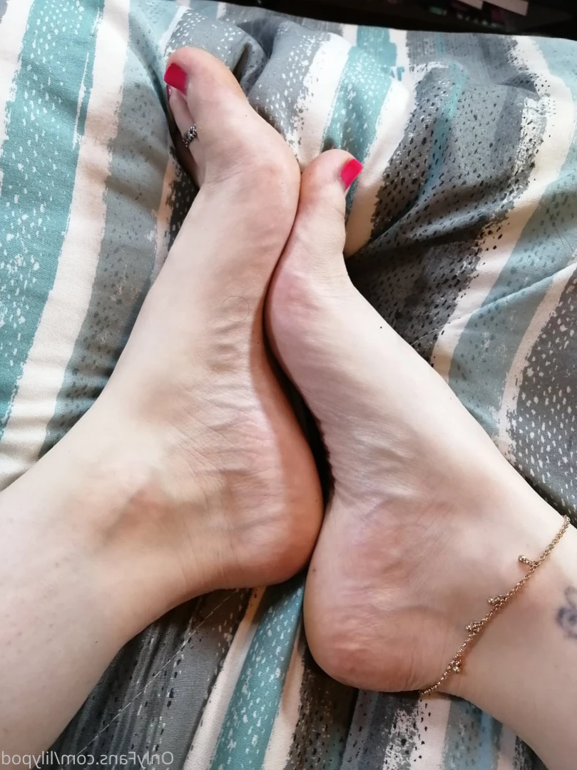 Lilypod 💙's FEET! 👣 [ lilypod ] Onlyfans leaked photo 11357252 on Hotleaks.tv