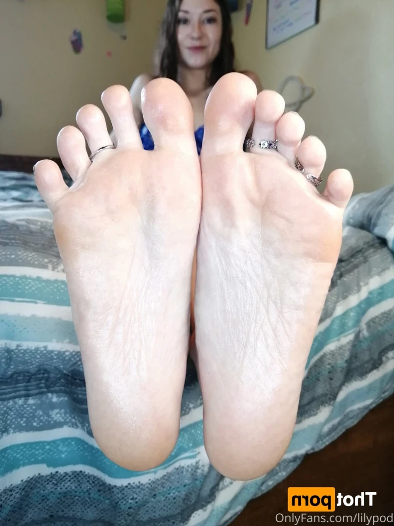 Lilypod 💙's FEET! 👣 [ lilypod ] Onlyfans leaked photo 13659912 on Hotleaks.tv
