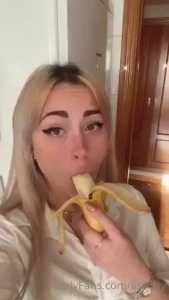 ✨✨𝘽𝙇𝙊𝙉𝘿𝙀 𝙃𝘼𝙄𝙍𝙔 𝙋𝙐𝙎𝙎𝙔✨VIDEOCALL SEXT CUST [ lisikitty ] Onlyfans leaked video 18140995 on Hotleaks.tv
