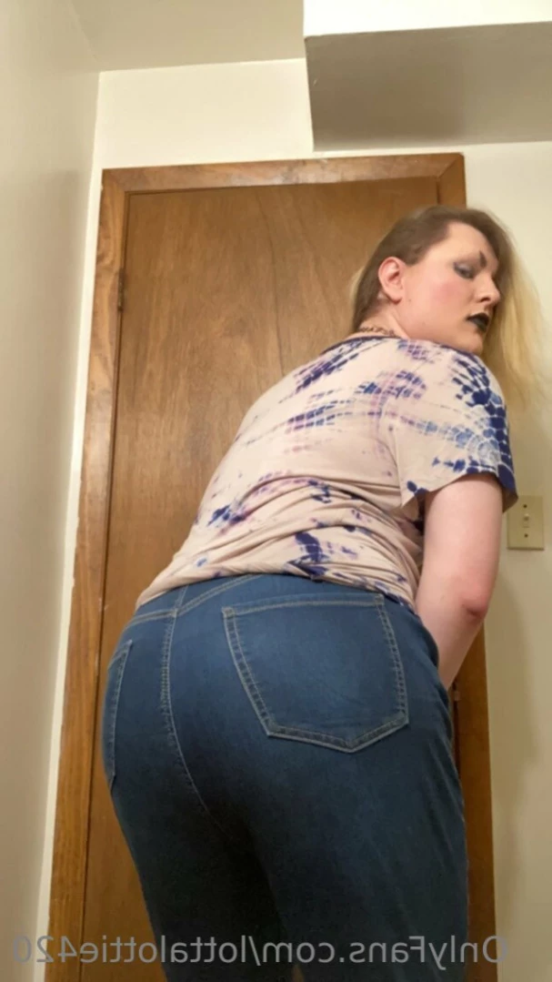 Lottie Person [ lottalottie420 ] Onlyfans leaked photo 15219305 on Hotleaks.tv