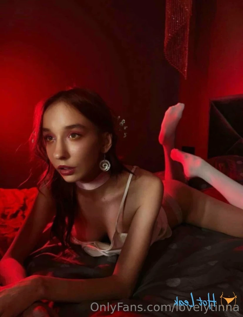 CollegeGirl Tinna 💗 [ lovelytinnaxo ] Onlyfans leaked photo 11923782 on Hotleaks.tv