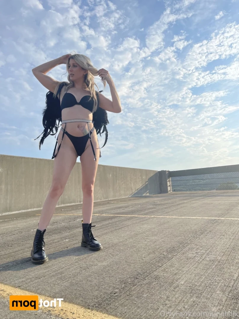 LunaX [ lunahillx ] Onlyfans leaked photo 13025868 on Hotleaks.tv
