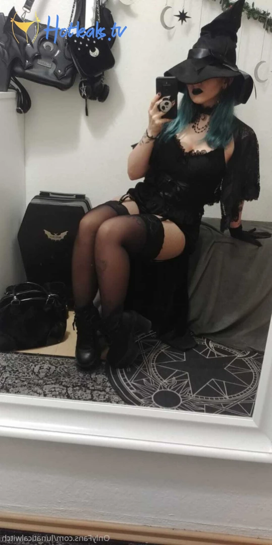 lunaticalwitch Onlyfans leaked photo 11313572 on Hotleaks.tv