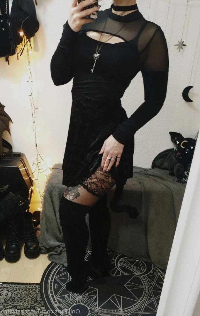 lunaticalwitch Onlyfans leaked photo 11591147 on Hotleaks.tv
