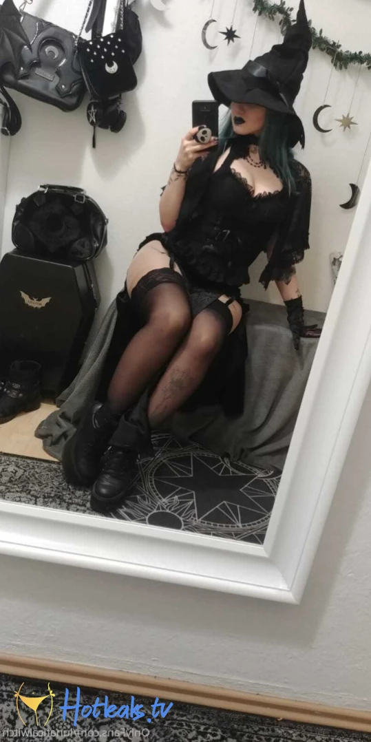 lunaticalwitch Onlyfans leaked photo 12190866 on Hotleaks.tv