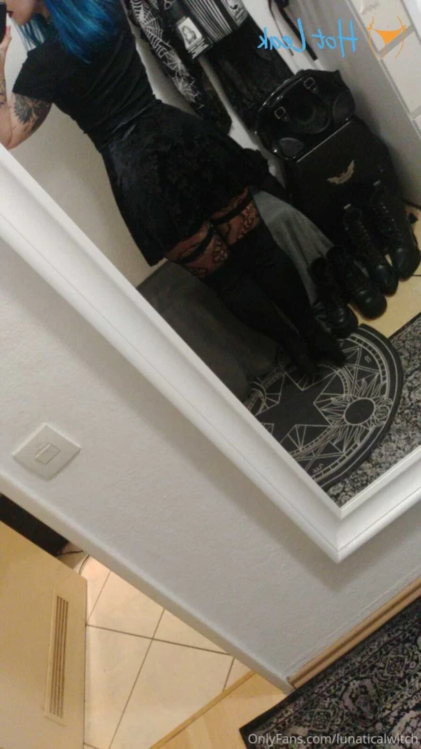 lunaticalwitch Onlyfans leaked photo 12430389 on Hotleaks.tv