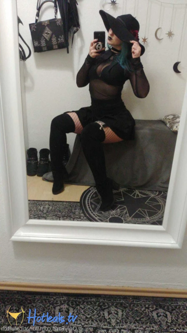 lunaticalwitch Onlyfans leaked photo 12758582 on Hotleaks.tv