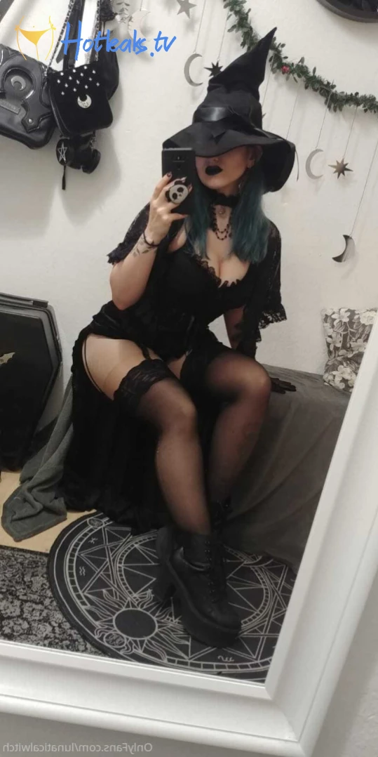 lunaticalwitch Onlyfans leaked photo 13307254 on Hotleaks.tv