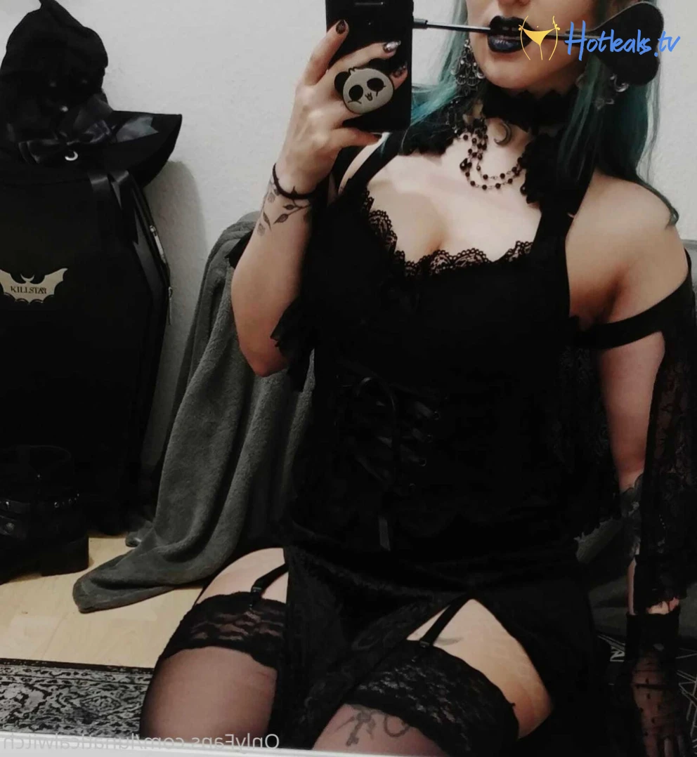 lunaticalwitch Onlyfans leaked photo 13655531 on Hotleaks.tv