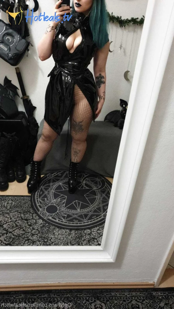 lunaticalwitch Onlyfans leaked photo 13666319 on Hotleaks.tv