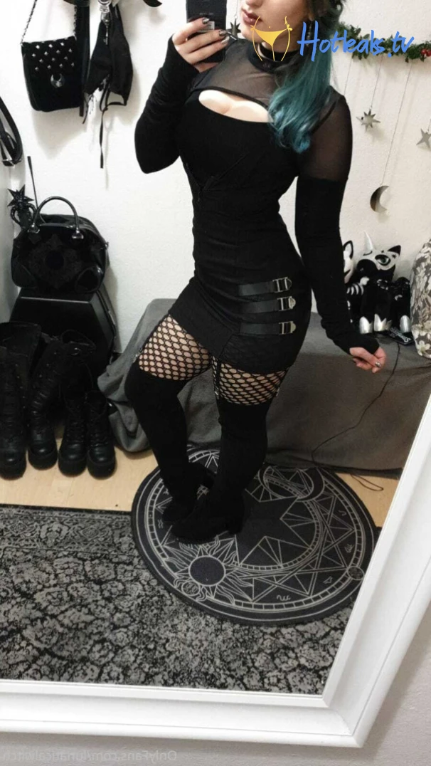 lunaticalwitch Onlyfans leaked photo 13721547 on Hotleaks.tv