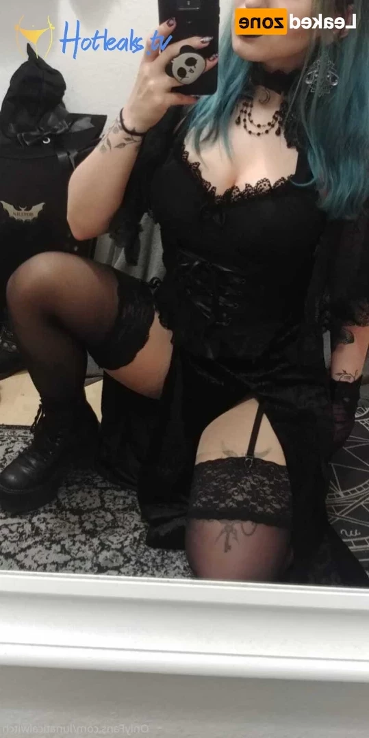 lunaticalwitch Onlyfans leaked photo 14596515 on Hotleaks.tv