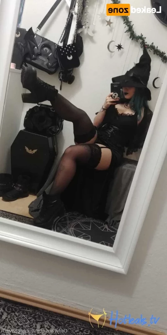lunaticalwitch Onlyfans leaked photo 14665355 on Hotleaks.tv