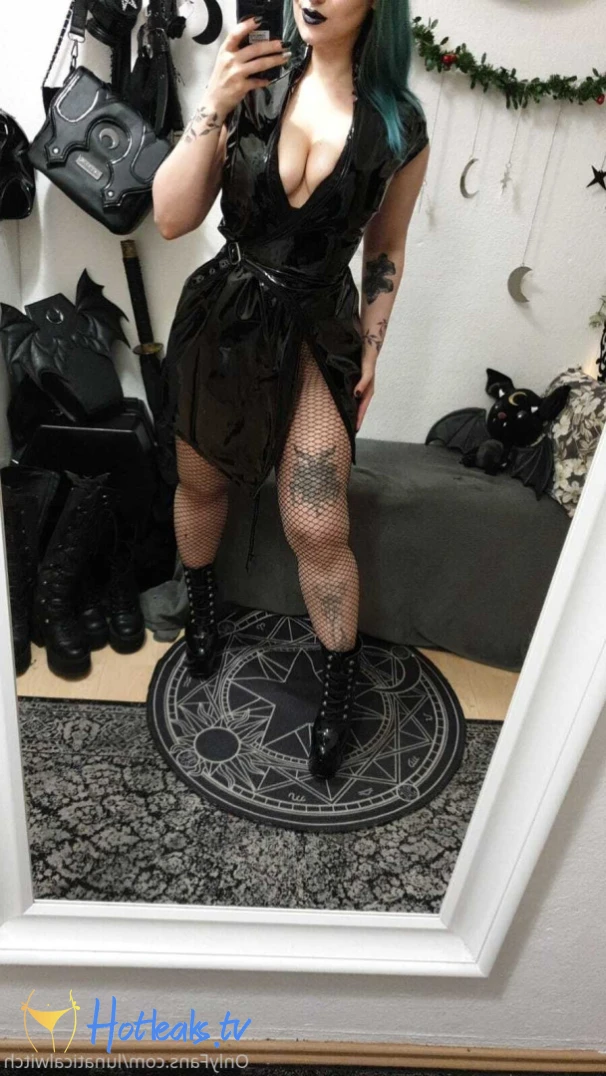 lunaticalwitch Onlyfans leaked photo 14898627 on Hotleaks.tv