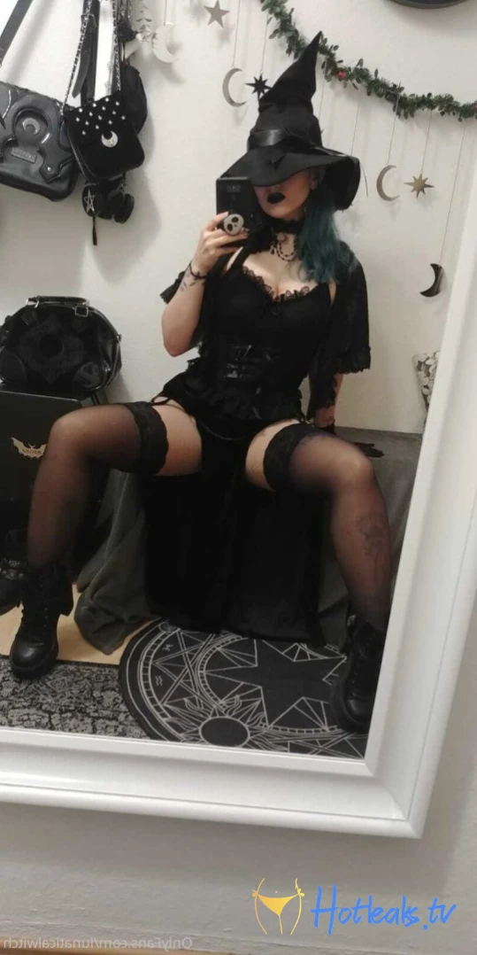 lunaticalwitch Onlyfans leaked photo 14991531 on Hotleaks.tv