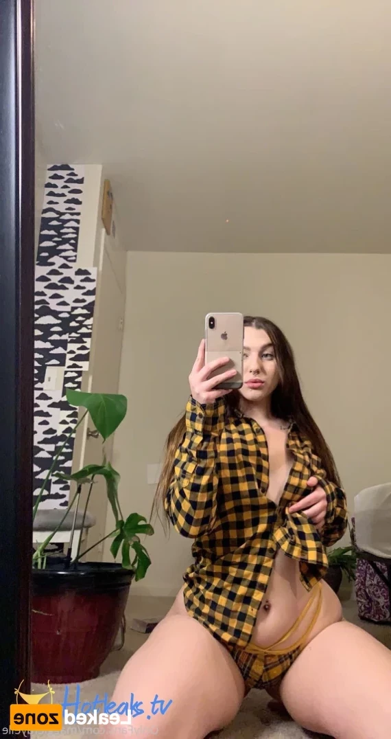 Mags (FREE)🔝12% [ maggierayelle ] Onlyfans leaked photo 16236860 on Hotleaks.tv