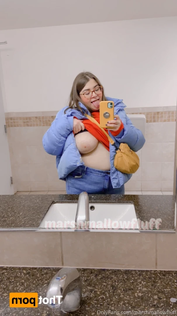 𝗺𝗮𝗿𝘀𝗵𝗺𝗮𝗹𝗹𝗼𝘄𝗳𝗹𝘂𝗳𝗳 [ marshmallowfluff ] Onlyfans leaked photo 12741288 on Hotleaks.tv