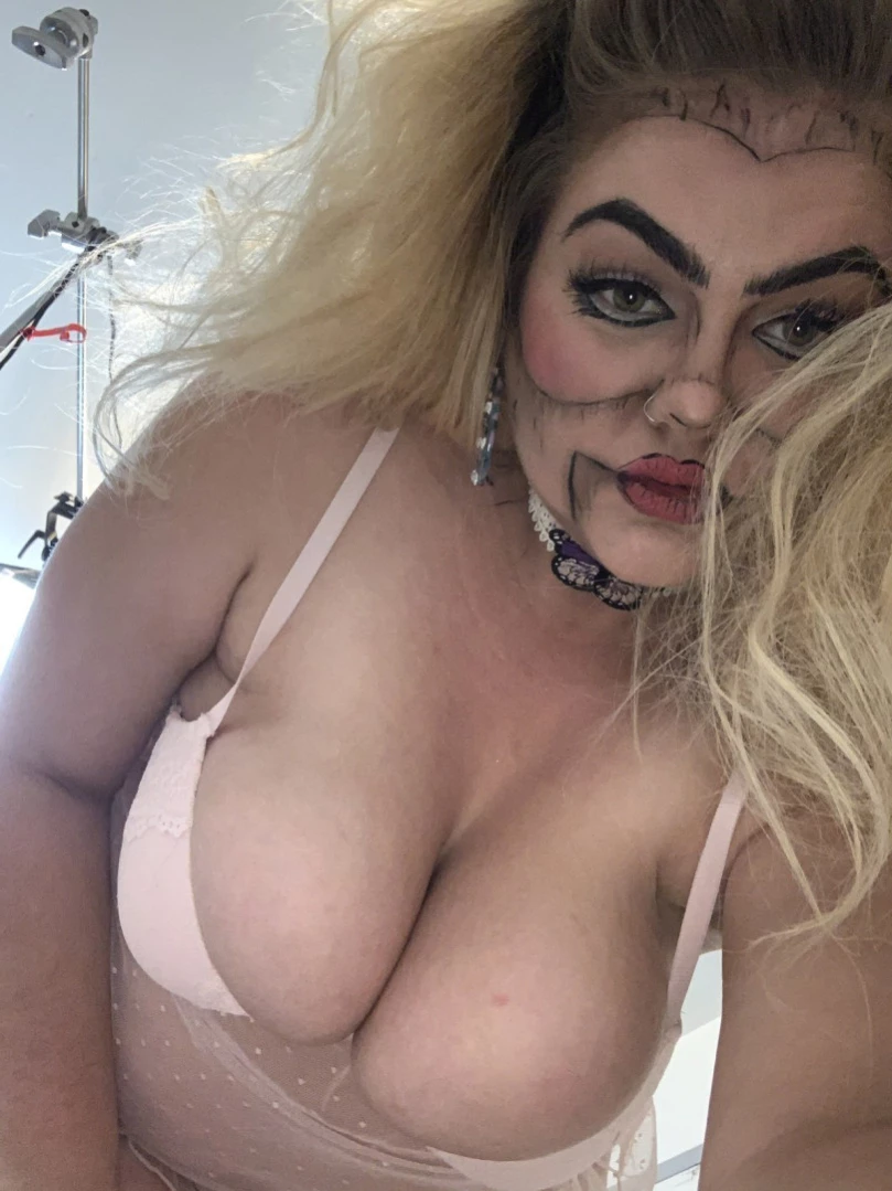 Mazzaratie Monica [ mazzimonicaxxx ] Onlyfans leaked photo 13327478 on Hotleaks.tv