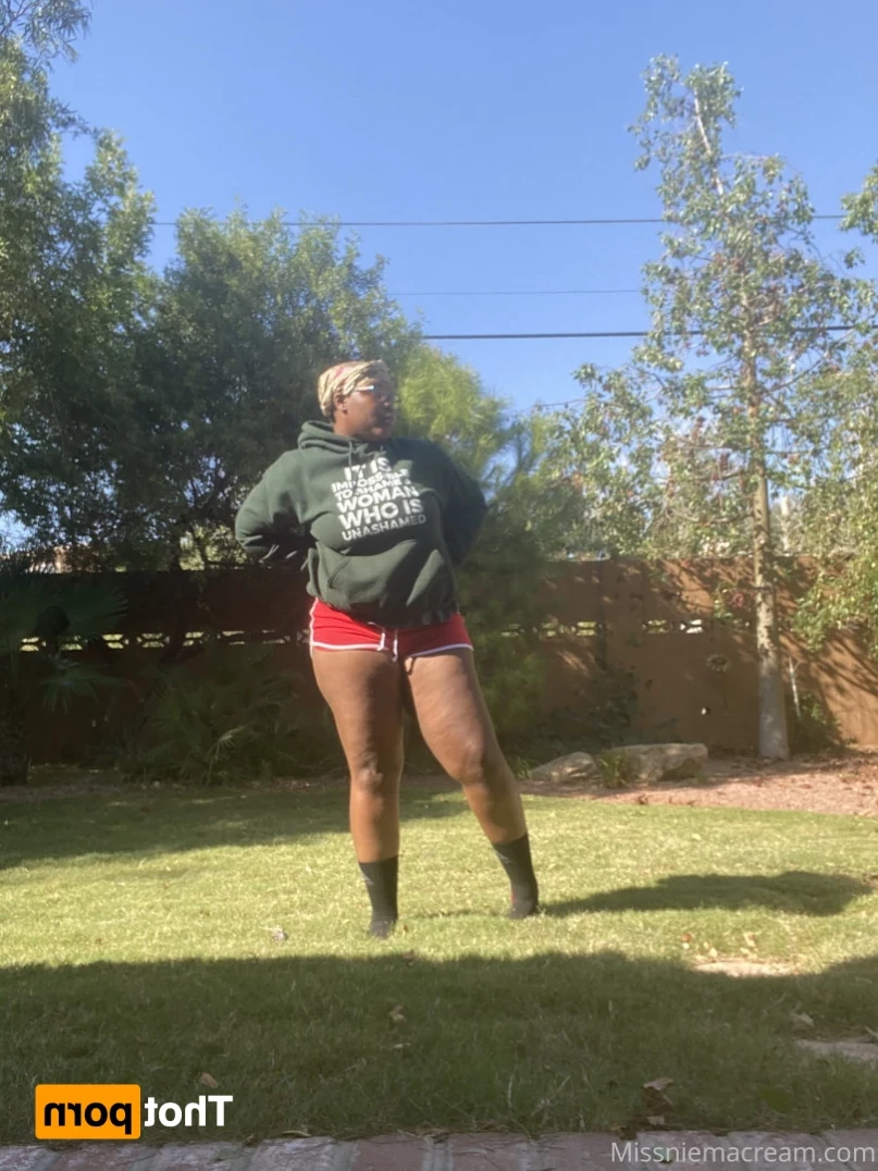 𝓐𝓷𝓪𝓵 𝓠𝓾𝓮𝓮𝓷 [ missniemacream ] Onlyfans leaked photo 11940347 on Hotleaks.tv
