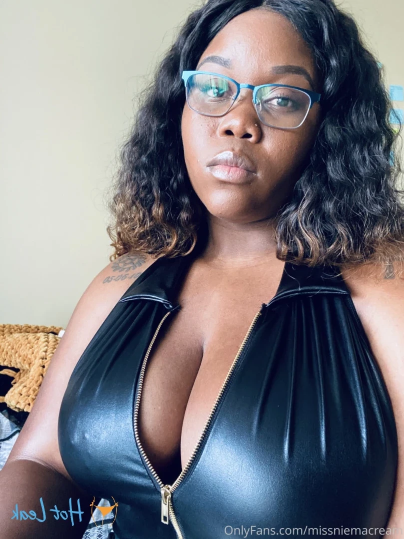 𝓐𝓷𝓪𝓵 𝓠𝓾𝓮𝓮𝓷 [ missniemacream ] Onlyfans leaked photo 12043399 on Hotleaks.tv