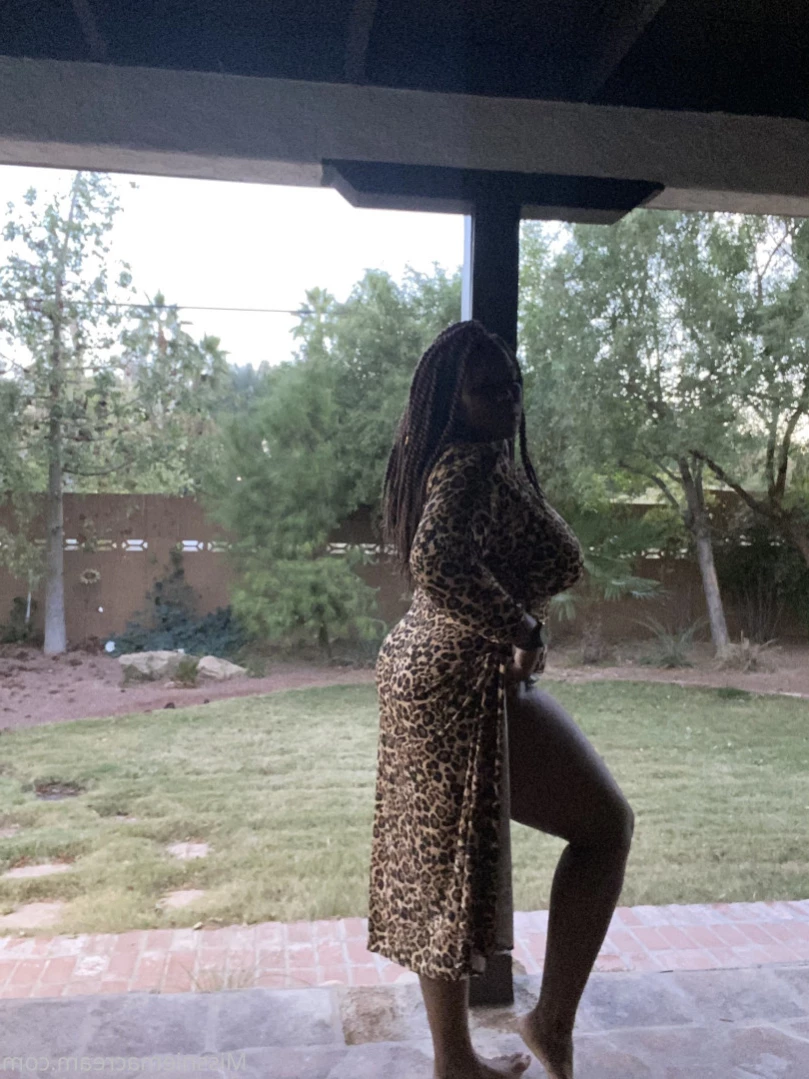 𝓐𝓷𝓪𝓵 𝓠𝓾𝓮𝓮𝓷 [ missniemacream ] Onlyfans leaked photo 12412972 on Hotleaks.tv