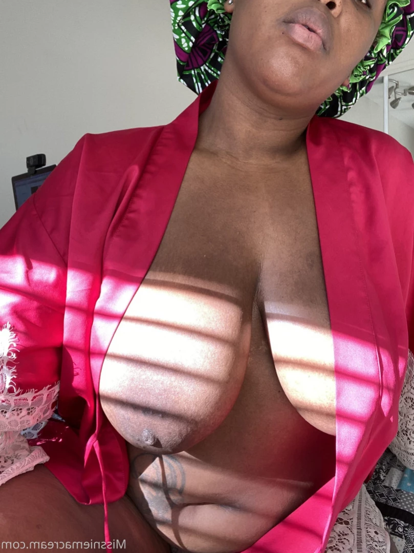 𝓐𝓷𝓪𝓵 𝓠𝓾𝓮𝓮𝓷 [ missniemacream ] Onlyfans leaked photo 12483495 on Hotleaks.tv