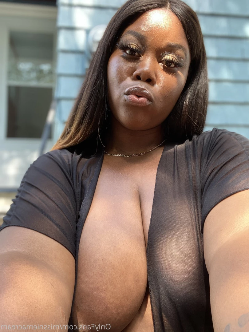 𝓐𝓷𝓪𝓵 𝓠𝓾𝓮𝓮𝓷 [ missniemacream ] Onlyfans leaked photo 12552233 on Hotleaks.tv
