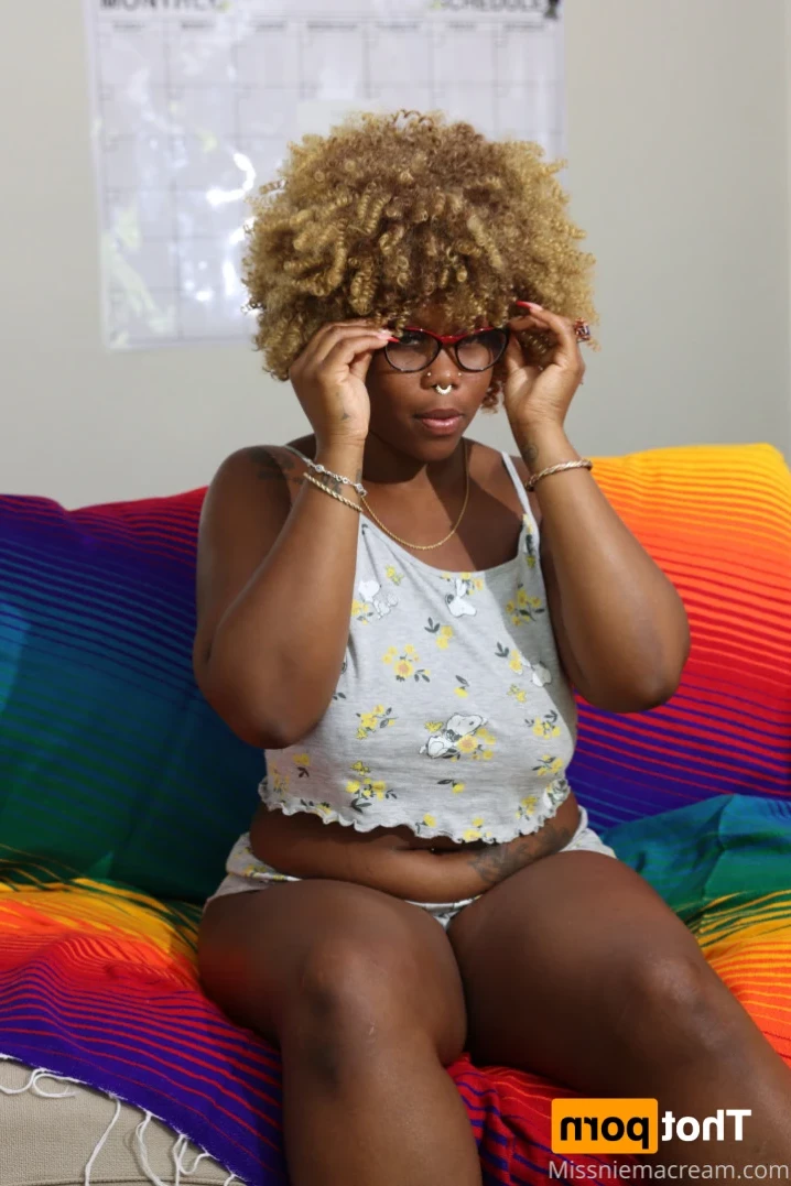 𝓐𝓷𝓪𝓵 𝓠𝓾𝓮𝓮𝓷 [ missniemacream ] Onlyfans leaked photo 12563309 on Hotleaks.tv