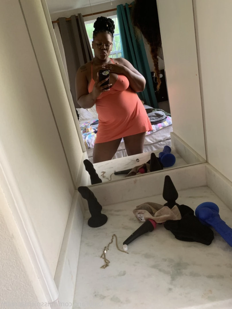 𝓐𝓷𝓪𝓵 𝓠𝓾𝓮𝓮𝓷 [ missniemacream ] Onlyfans leaked photo 12570179 on Hotleaks.tv