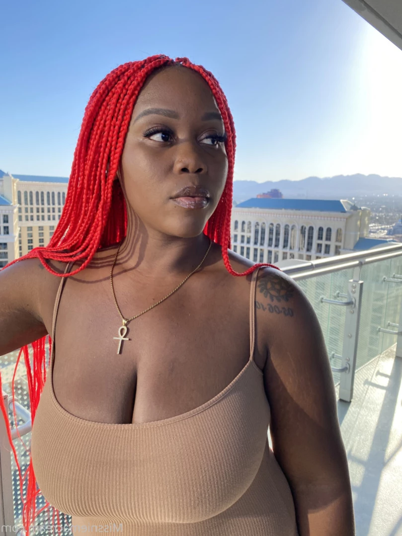 𝓐𝓷𝓪𝓵 𝓠𝓾𝓮𝓮𝓷 [ missniemacream ] Onlyfans leaked photo 12571391 on Hotleaks.tv