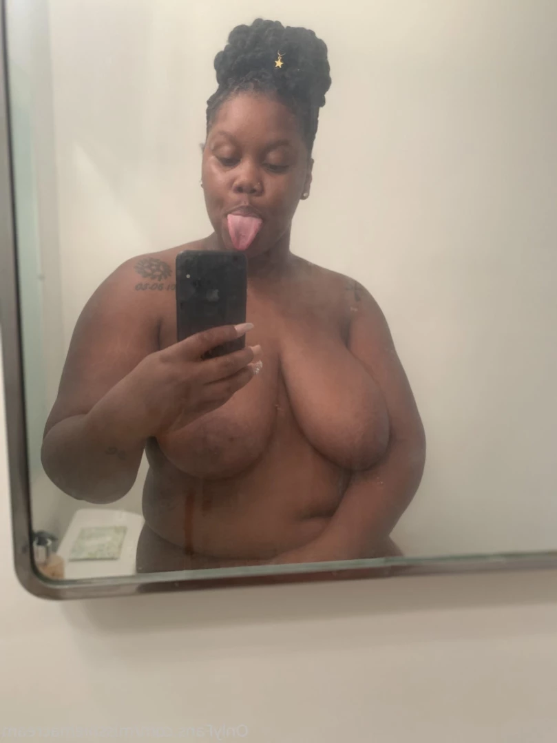𝓐𝓷𝓪𝓵 𝓠𝓾𝓮𝓮𝓷 [ missniemacream ] Onlyfans leaked photo 12672230 on Hotleaks.tv