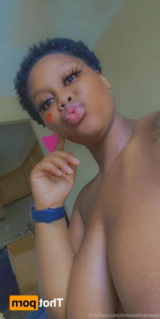 𝓐𝓷𝓪𝓵 𝓠𝓾𝓮𝓮𝓷 [ missniemacream ] Onlyfans leaked photo 12821747 on Hotleaks.tv