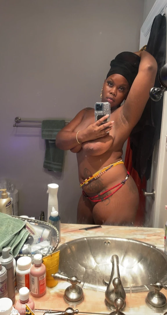 𝓐𝓷𝓪𝓵 𝓠𝓾𝓮𝓮𝓷 [ missniemacream ] Onlyfans leaked photo 12850157 on Hotleaks.tv