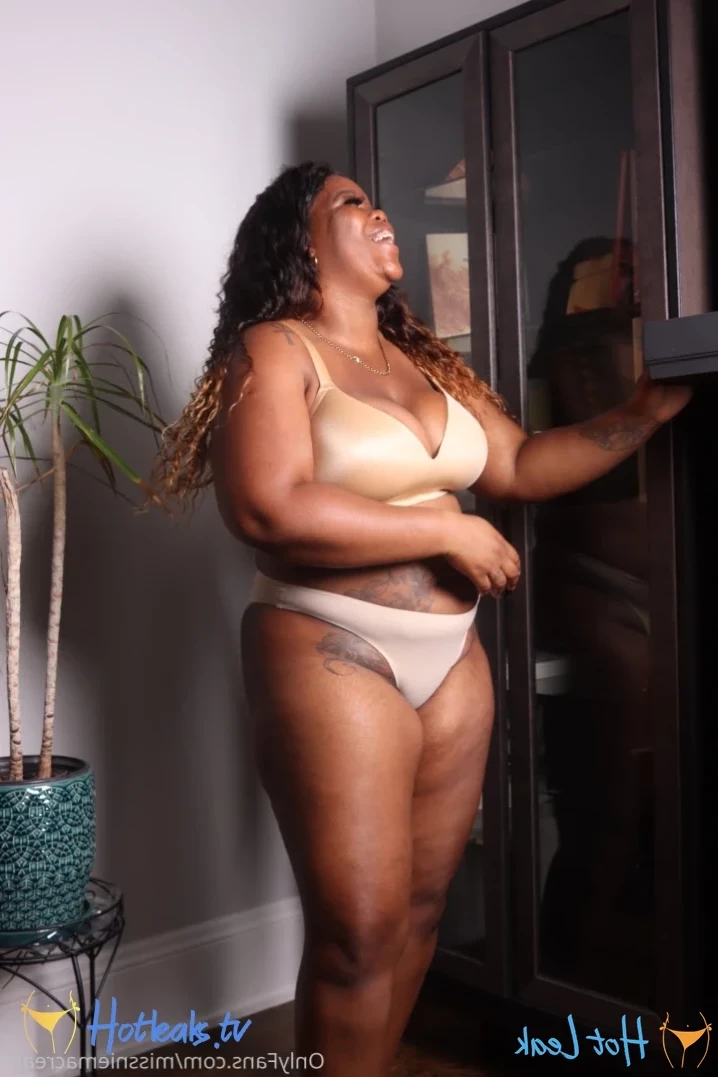 𝓐𝓷𝓪𝓵 𝓠𝓾𝓮𝓮𝓷 [ missniemacream ] Onlyfans leaked photo 12862166 on Hotleaks.tv
