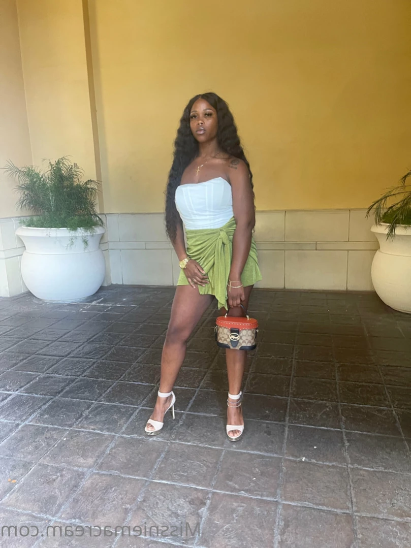 𝓐𝓷𝓪𝓵 𝓠𝓾𝓮𝓮𝓷 [ missniemacream ] Onlyfans leaked photo 13626334 on Hotleaks.tv