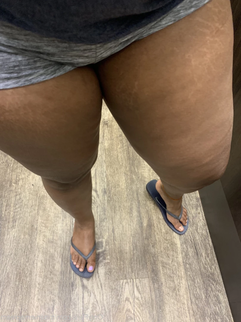 𝓐𝓷𝓪𝓵 𝓠𝓾𝓮𝓮𝓷 [ missniemacream ] Onlyfans leaked photo 14150106 on Hotleaks.tv