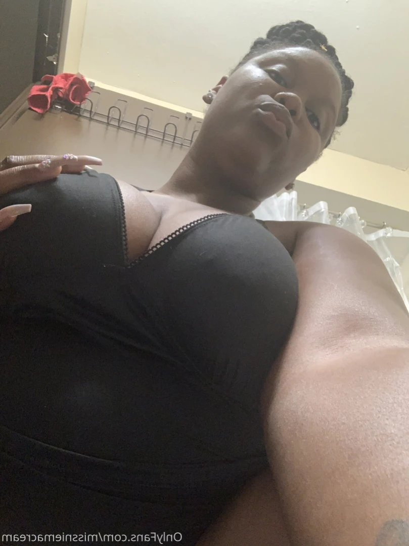 𝓐𝓷𝓪𝓵 𝓠𝓾𝓮𝓮𝓷 [ missniemacream ] Onlyfans leaked photo 15543325 on Hotleaks.tv