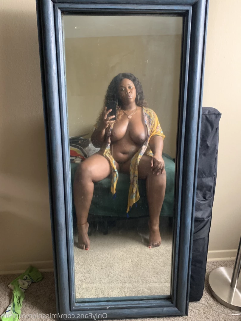 𝓐𝓷𝓪𝓵 𝓠𝓾𝓮𝓮𝓷 [ missniemacream ] Onlyfans leaked photo 15543491 on Hotleaks.tv