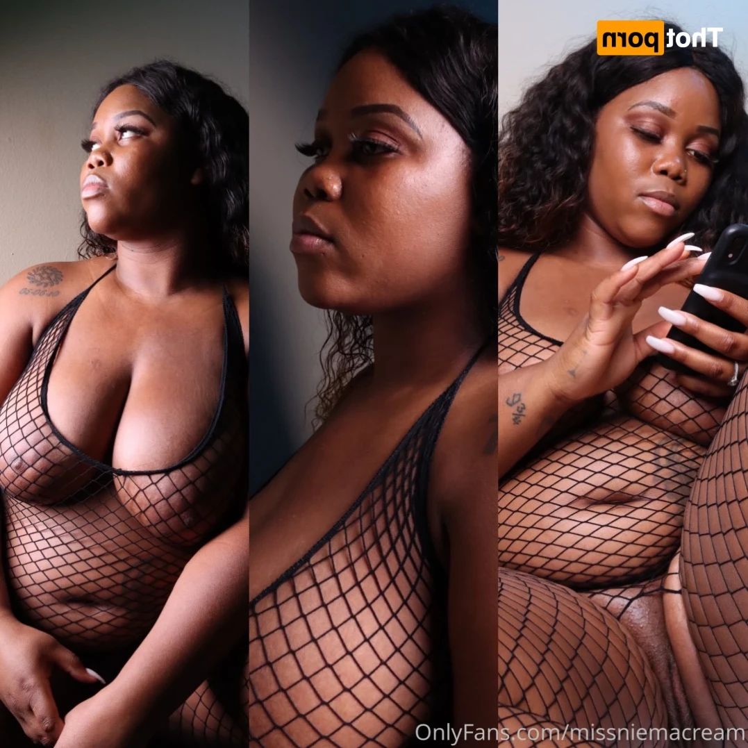 𝓐𝓷𝓪𝓵 𝓠𝓾𝓮𝓮𝓷 [ missniemacream ] Onlyfans leaked photo 15891947 on Hotleaks.tv