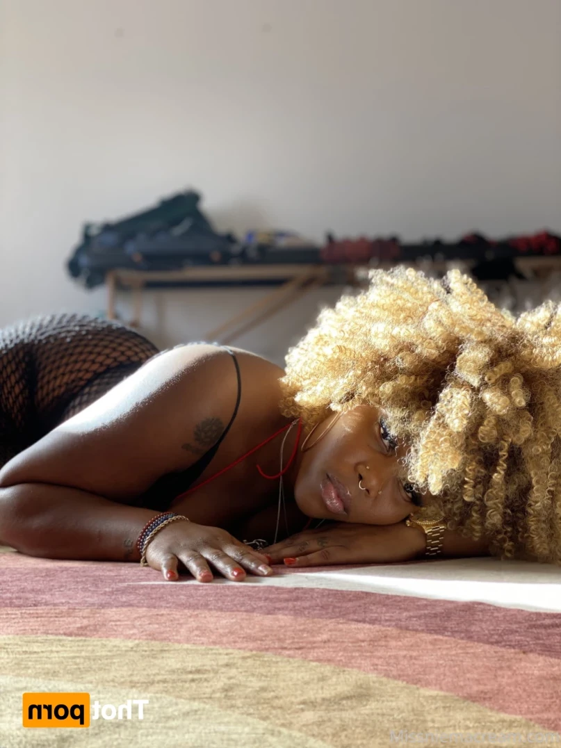 𝓐𝓷𝓪𝓵 𝓠𝓾𝓮𝓮𝓷 [ missniemacream ] Onlyfans leaked photo 15950407 on Hotleaks.tv