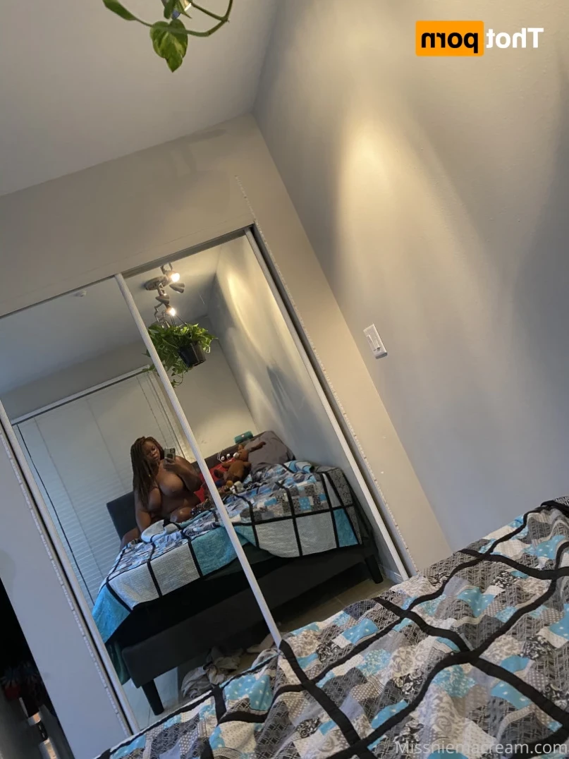 𝓐𝓷𝓪𝓵 𝓠𝓾𝓮𝓮𝓷 [ missniemacream ] Onlyfans leaked photo 15950426 on Hotleaks.tv