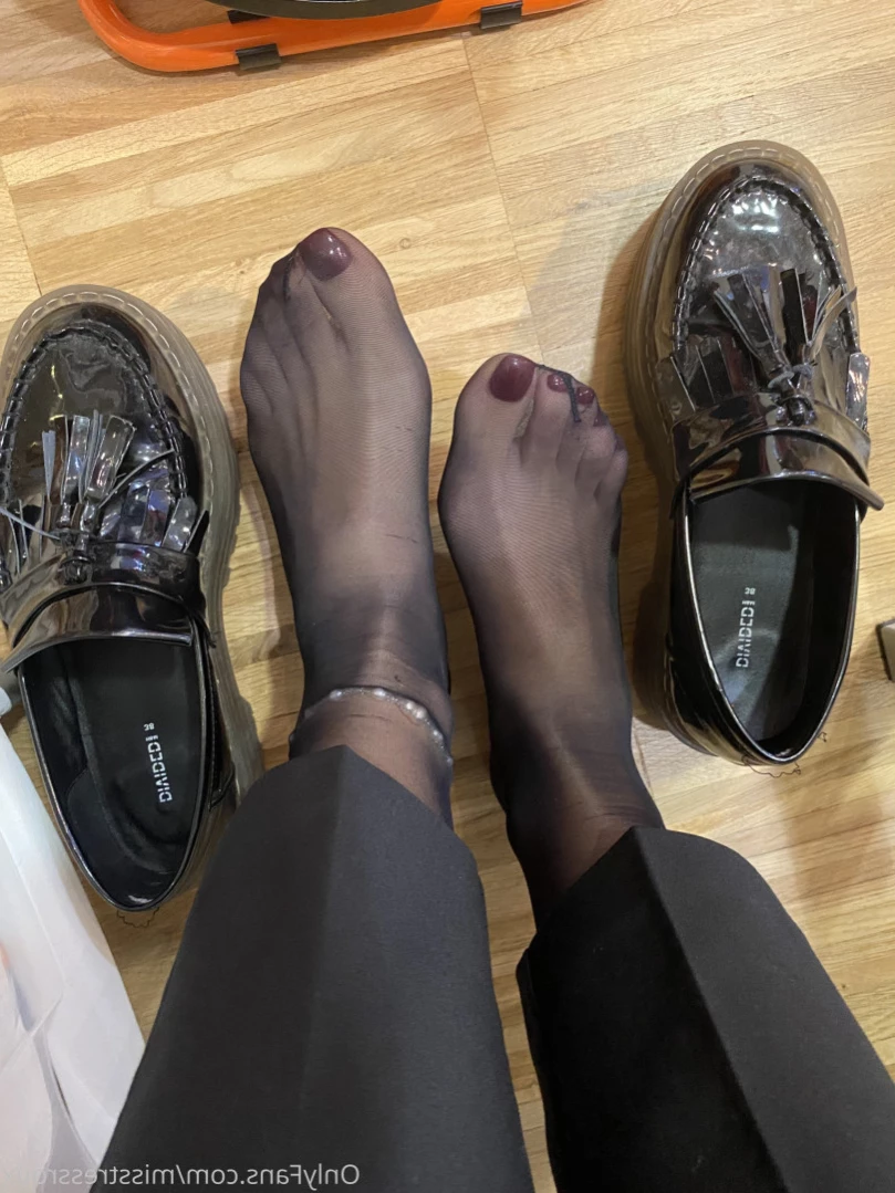 GingerAlesFeet [ misstressroux ] Onlyfans leaked photo 14220898 on Hotleaks.tv