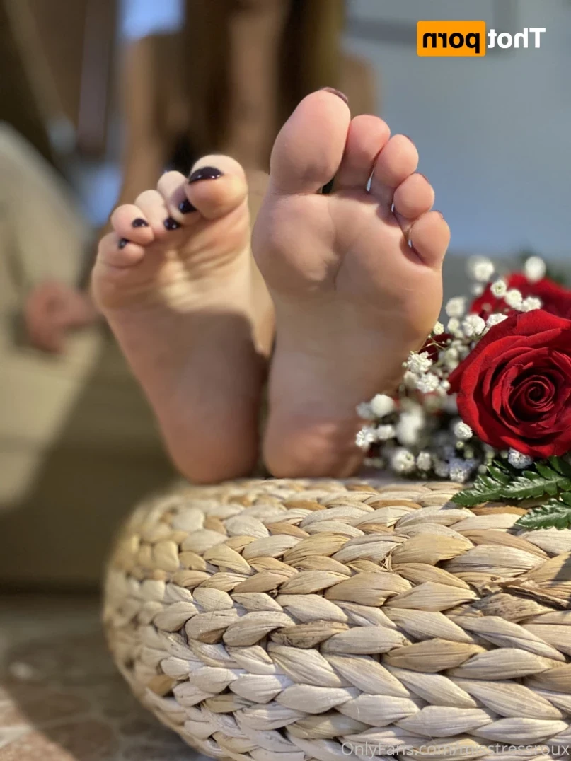GingerAlesFeet [ misstressroux ] Onlyfans leaked photo 14528926 on Hotleaks.tv