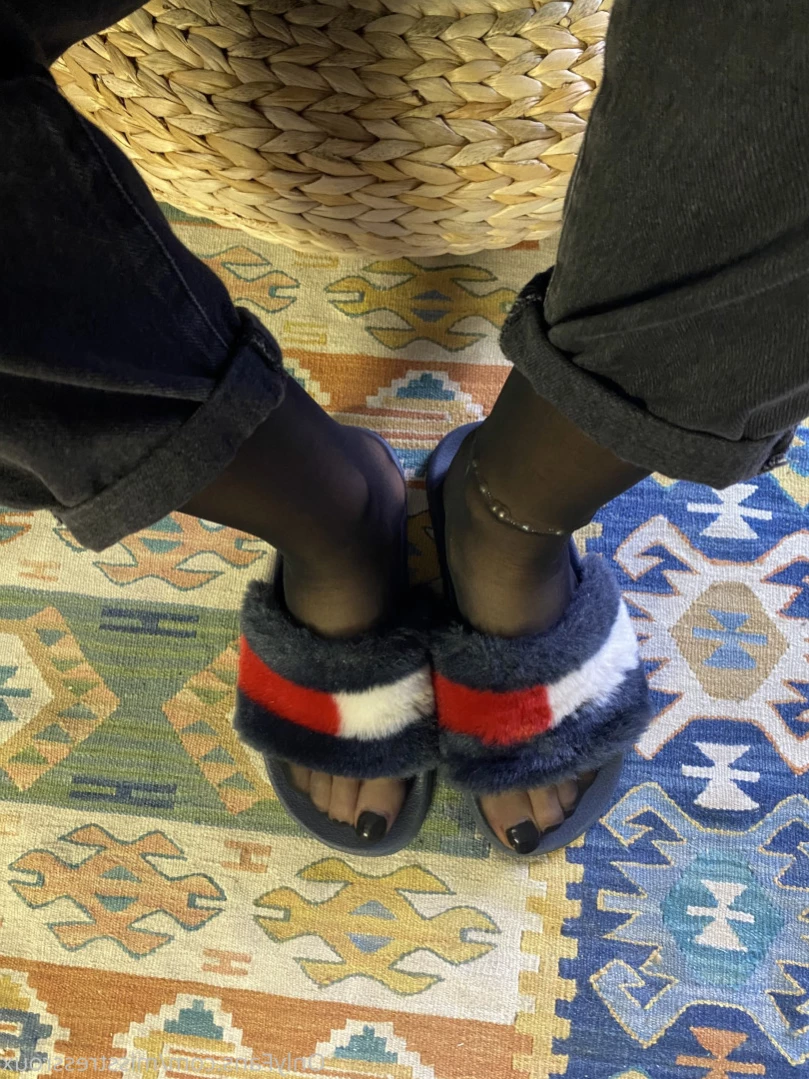 GingerAlesFeet [ misstressroux ] Onlyfans leaked photo 16191430 on Hotleaks.tv